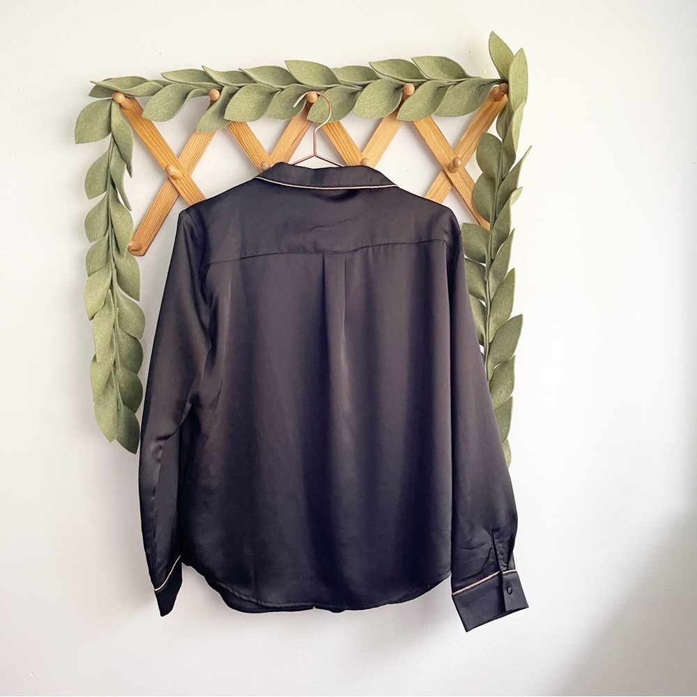 Heartloom Ariella Black Satin Top - Picture 9 of 9